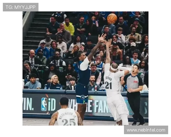 森林狼鏖战独行侠巅峰对决强强碰撞上演季后赛激情之夜