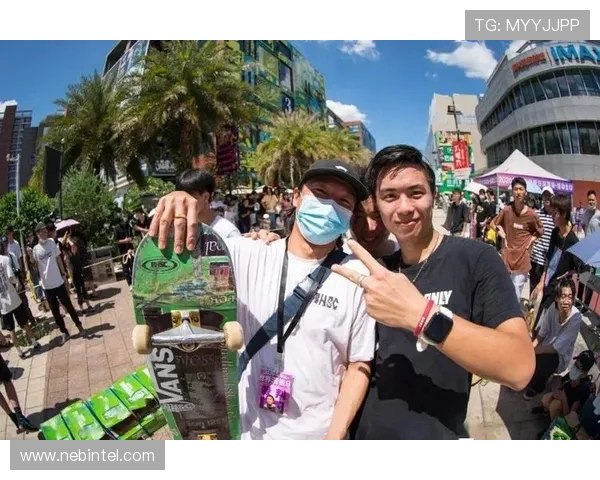 深圳街舞队在世界滑板锦标赛中的团队协作表现精彩纷呈引发热议 深圳街舞队在世界滑板锦标赛中的团队协作表现精彩纷呈引发热议