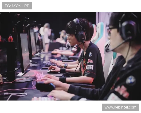 英雄联盟团队协作排行榜揭晓FPX荣登第七名展现强大实力