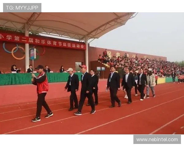 张家界队奋勇拼搏展现山城精神谱写绿茵场壮丽新篇章